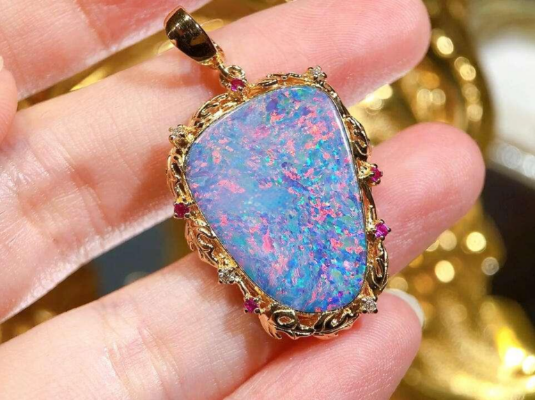Grüner Opal Edelstein Eigenschaften