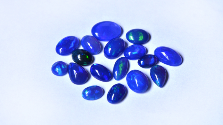 Opal Edelstein ,Was ist ein Opal ?
