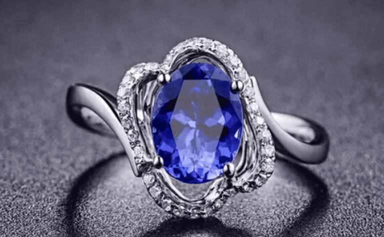 Edelstein Schmuck